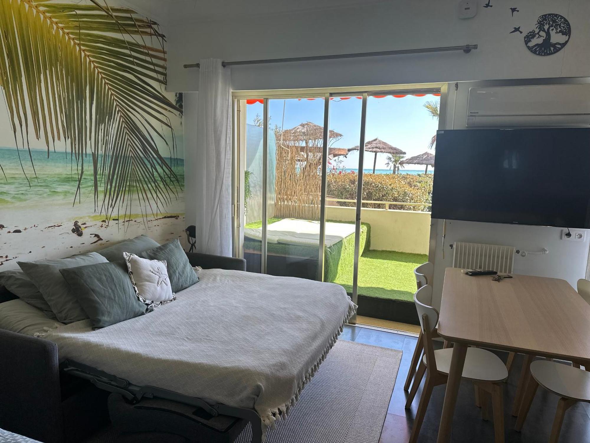 Superbe studio front de mer avec parking Villeneuve-Loubet Eksteriør bilde