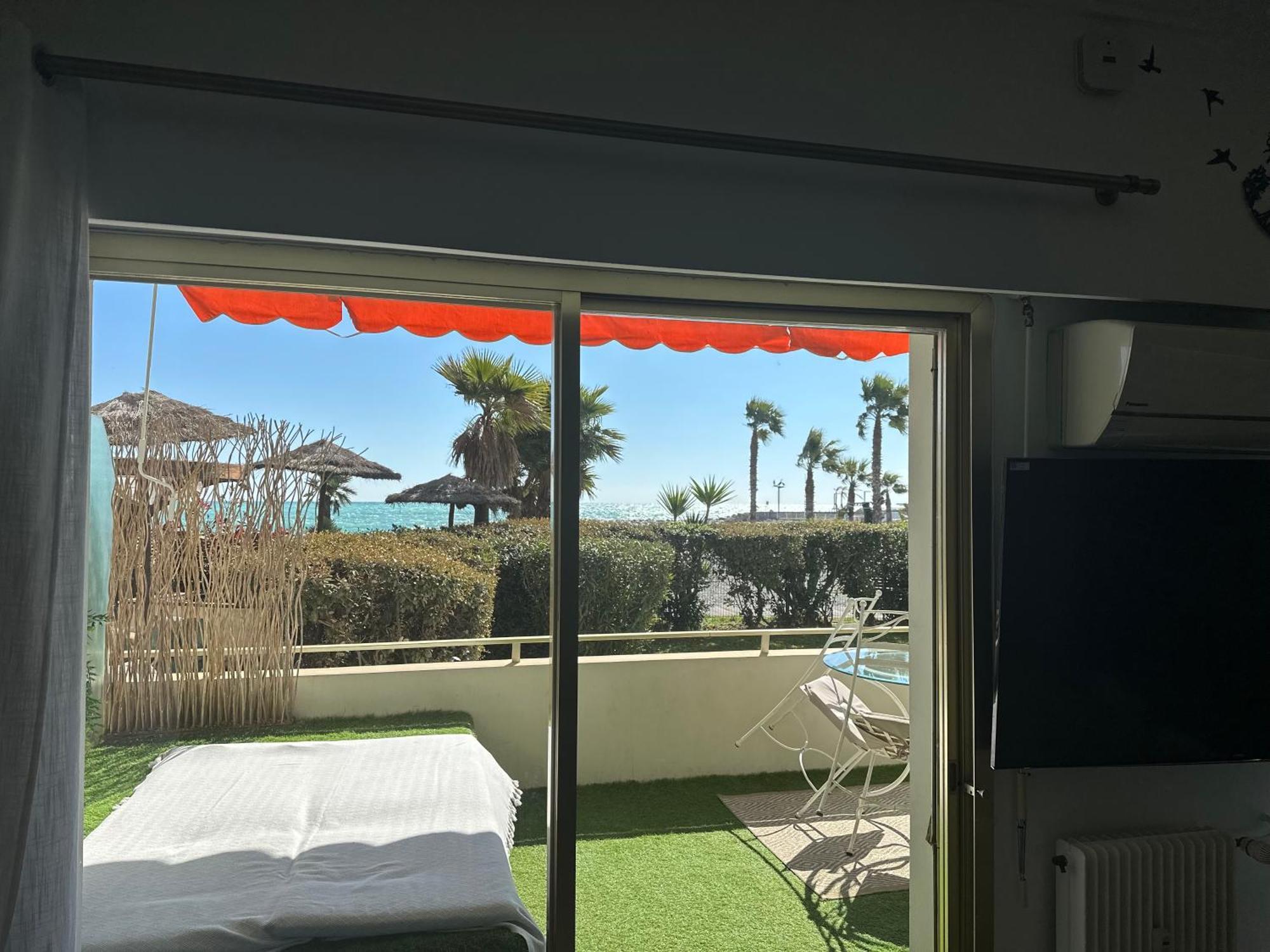 Superbe studio front de mer avec parking Villeneuve-Loubet Eksteriør bilde